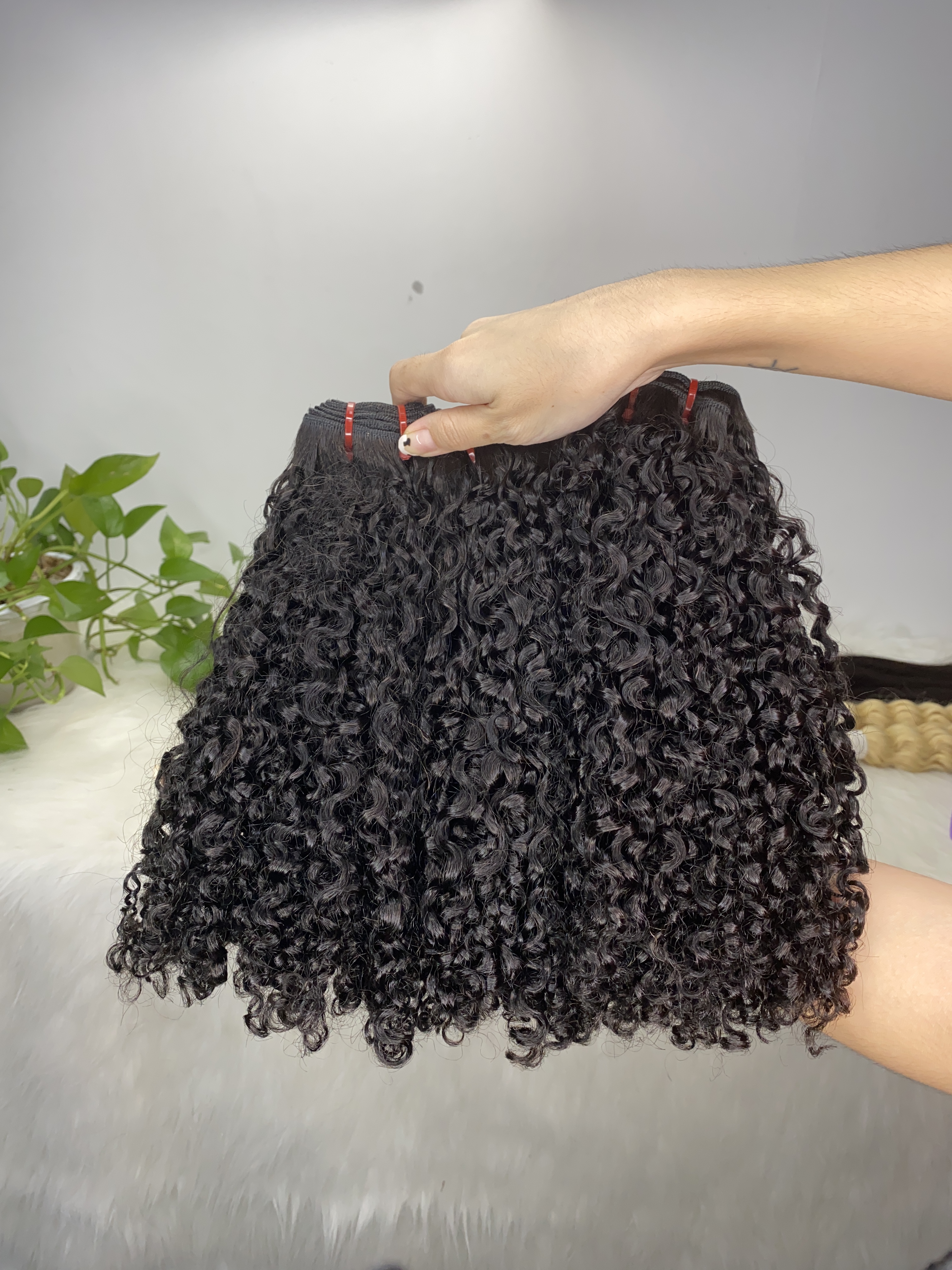 100% sin procesar Brasil Funmi Bundle Human Hair Bundles Virgin Human Hair Pixie Bundle Curly Bundles