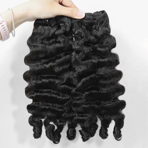 Venta al por mayor Paquetes rizados birmanos personalizados Cabello Remy virgen brasileño Cabello humano de tejido rápido mojado y ondulado para mujeres 8-40 pulgadas con extremo rizado en espiral Extensiones de cabello 100% sin procesar Negro natural